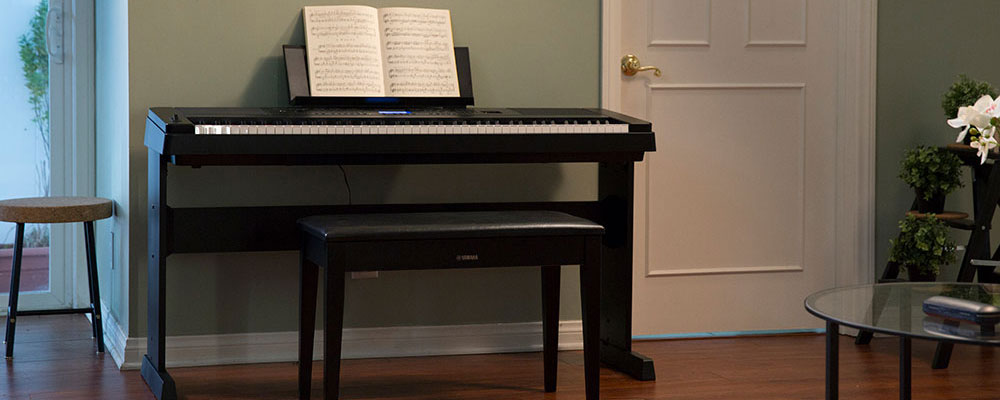 yamaha digital piano with stand